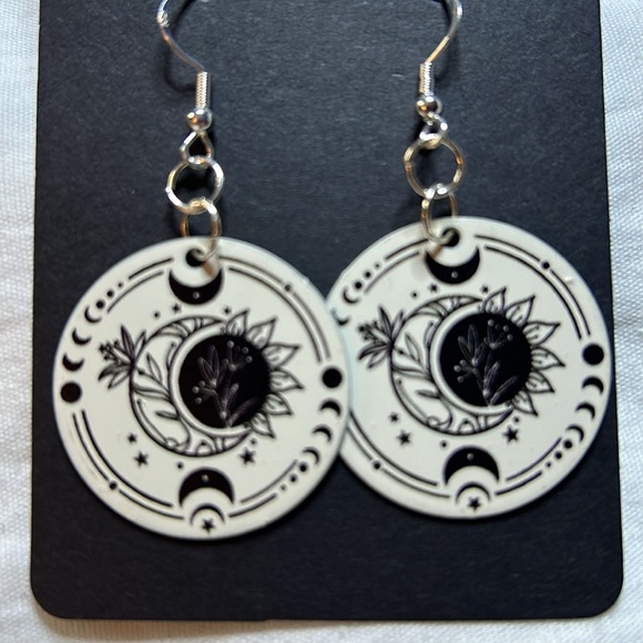 2 pack earrings - Picture 4 of 7